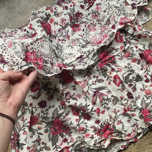 American Eagle off the shoulder top - Picture 3 of 5